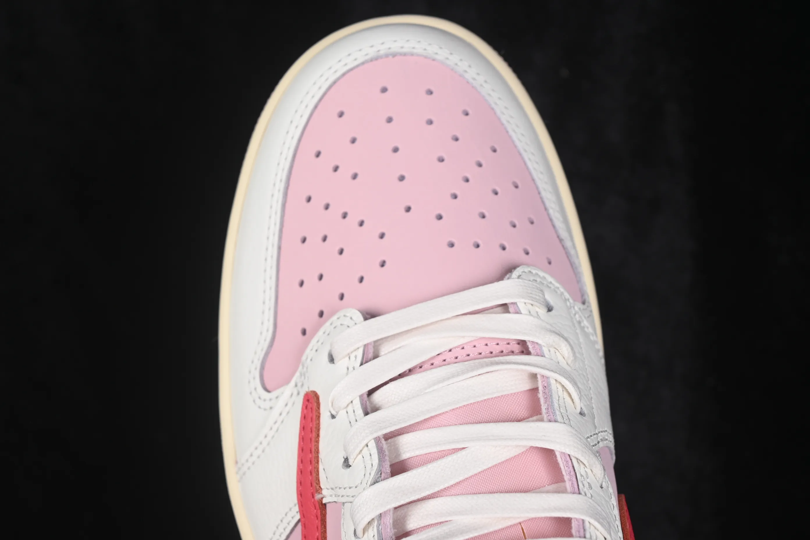 All categories Air Jordan Jordan series basketball shoes Air Jordan 1 Low GX foreign trade version Travis Scott x Air Jordan 1 Low OG AJ1 Joe 1 undercut low top full head layer IQ7604-101